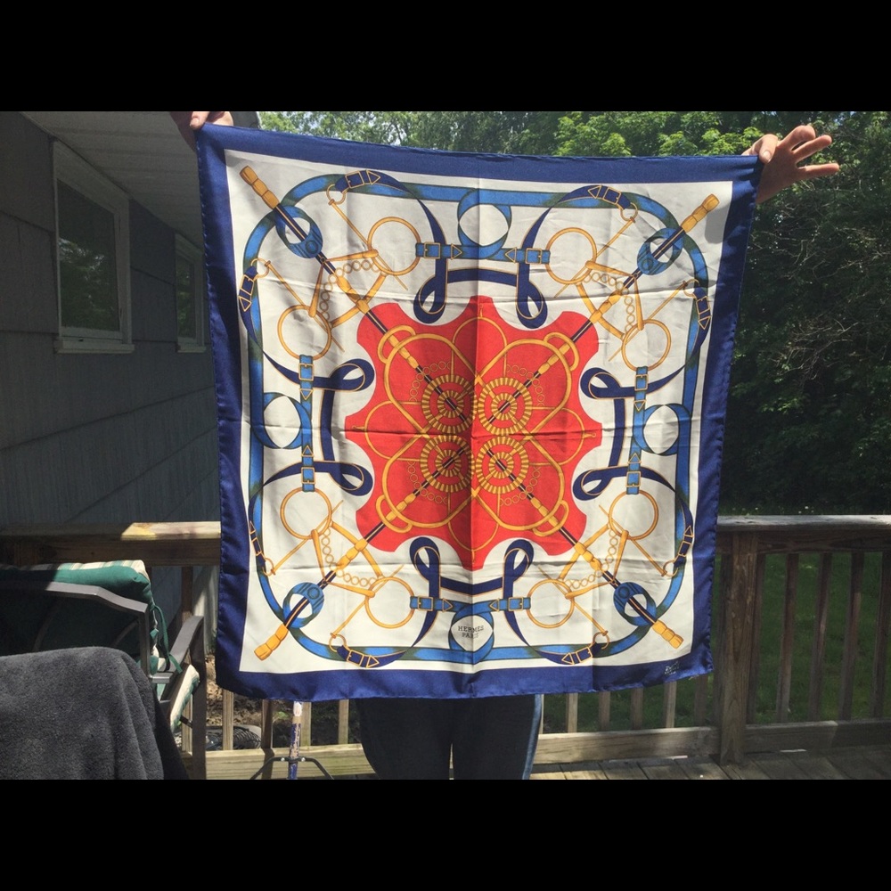 Hermès Long scarf! $275